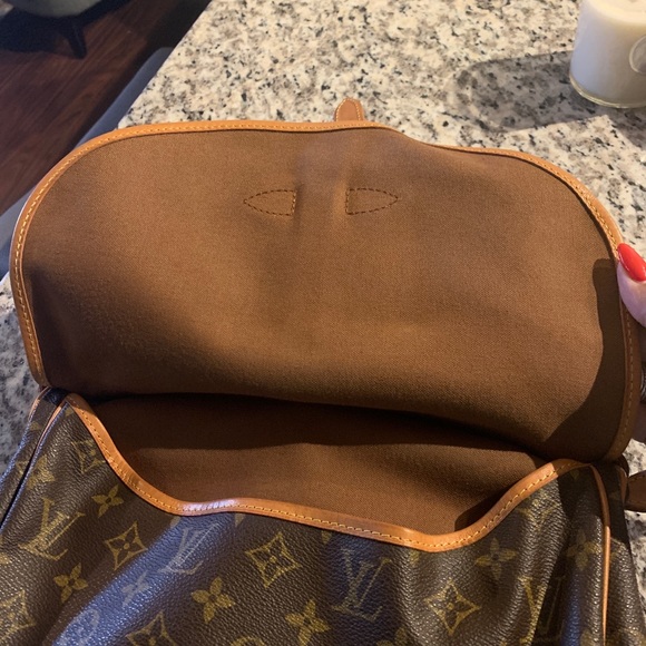 Authentic Vintage LV Monogram Crossbody - Picture 2 of 7
